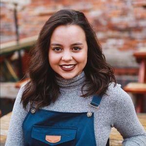 Meet your Posher, Abby